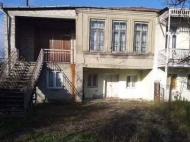 Продается частный дом с земельным участком в Самтредиа, Грузия. Фото 1