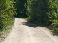 Купить дом с земельным участком в Они, Грузия. Продается земельный участок в живописном месте.  Фото 11