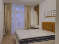 იყიდება ბინა ზღვისა და მთის ხედით. ბათუმი. საქართველო. ფოტო 2