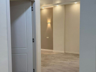 Renovated flat for sale in a quiet district of Tbilisi, Georgia. Photo 10