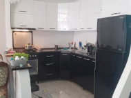 იყიდება კერძო სახლი ქალაქის წყნარ რაიონში. ბათუმი. საქართველო. ფოტო 3