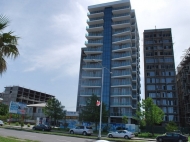 Apartments in the residential complex of hotel type near the sea in the center of Batumi. 14-storey luxury residential complex by the sea on Leha and Maria Kaczynski St., center of Batumi, Georgia. Photo 2