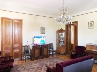 House for sale in a resort district of Kobuleti, Georgia. Profitably for business. Photo 2