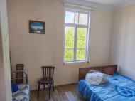 House for sale with a plot of land in the suburbs of Ozurgeti, Georgia. Photo 4