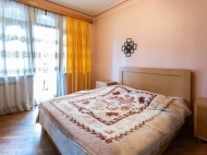 Renovated flat for sale at the seaside Batumi, Georgia. The apartment has modern renovation and furniture. Photo 15