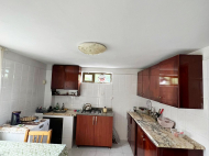 Продается частный дом с земельным участком в Эрге, Грузия. У реки. Природный родник. Фото 10