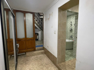 House for sale in Kutaisi. Buy a house in Kutaisi, Georgia. A great option for commercial activity. Photo 4
