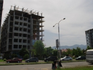 A new luxury complex of hotel type by the sea in the center of Batumi. 14-storey residential complex near the sea in the center of Batumi on Leha and Maria Kaczynski St., center of Batumi, Georgia. Photo 9