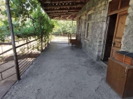 House for sale with a plot of land in the suburbs of Tbilisi, Bazaleti Lake. Photo 1