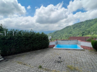 Продается частный дом с земельным участком в Эрге, Грузия. У реки. Природный родник. Фото 19