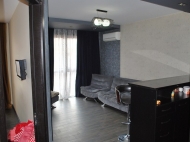 Renovated flat for sale in the centre of Batumi, Georgia. Flat with mountains and сity view. Photo 7