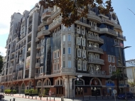 12-storey house by the sea on the Vazha Pshavela Street, Rustaveli Avenue corner. Apartments for sale in a prestigious area of Batumi. Prices from the developer. Photo 1