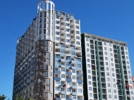 House by the sea on New boulevard in Batumi. Apartments in a new residential building by the sea on Inasaridze St., center of Batumi, Georgia. Photo 3