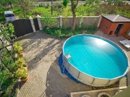 private house for rent with pool Photo 1