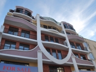 New building near the sea in the center of Batumi, Georgia. 6-storey luxury residential building by the sea, center of Batumi on Dzhincharadze St., corner Melikishvili St. Photo 1