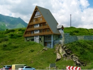 Продается частный дом на горнолыжном курорте в Гудаури, Грузия. Фото 1
