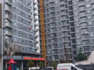 Flat for sale in a quiet district in Batumi, Georgia. Photo 4