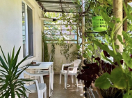 იყიდება კერძო სახლი ზღვასთან ქობულეთში, საქართველო. ფოტო 11