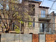 Купить частный дом с земельным участком в Тбилиси, Грузия. Фото 1