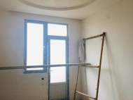 ბათუმში იყიდება ბინა მაღალ სართულზე ნაწილობრივი რემონტი ფოტო 10