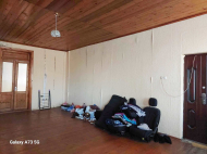 House for sale with a plot of land in the suburbs of Zugdidi, Georgia. Orchard. Walnut garden. Photo 2
