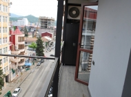 Квартира с ремонтом в центре Батуми, Грузия. Купить квартиру с видом на горы и город. Фото 15