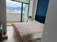 Renovated flat for sale  at the seaside Batumi, Georgia. Photo 5