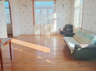 იყიდება კერძო სახლიმიწის ნაკვეთით ნატანებში, საქართველო. მანდარინის ბაღი, ხილის ბაღი.  ფოტო 6