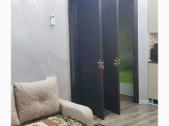 Urgently for sale apartment with renovation, Batumi, Adjara, Georgia. Photo 9