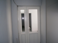 Renovated flat ( Apartment ) to sale of the new high-rise residential complex  in the centre of Batumi, Georgia. Photo 2