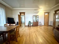 იყიდება კერძო სახლი მიწის ნაკვეთით ციხისძირში, საქართველო. ფოტო 8