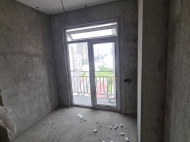 Flat for sale in Batumi on the ground floor black carcass Photo 4