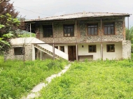 House for sale with a plot of land in the suburbs of Telavi, Georgia. Photo 1