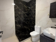 Renovated flat for sale in a quiet district of Tbilisi, Georgia. Photo 17