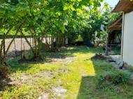 House for sale with a plot of land in the suburbs of Zugdidi, Georgia. Orchard. Walnut garden. Photo 5