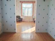 იყიდება კერძო სახლიმიწის ნაკვეთით ნატანებში, საქართველო. მანდარინის ბაღი, ხილის ბაღი.  ფოტო 4