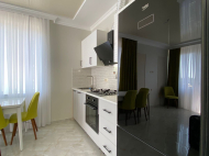 Renovated and furnished apartment for sale in Batumi Photo 3