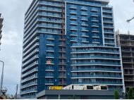 AQUAMARINE RESIDENCE - მრავალფუნქციური საცხოვრებელი კომპლექსი ბათუმის სანაპიროსთან. აპარტამენტები ზღვასთან მრავალფუნქციურ საცხოვრებელ კომპლექსში ბათუმის ახალ ბულვარში. საქართველო. ფოტო 3