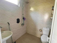 იყიდება კერძო სახლი მიწის ნაკვეთით ჩაქვში, საქართველო. ზღვის ხედებით. ფოტო 9