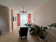 Renovated and furnished apartment for sale in a new residential complex by the sea on a new boulevard in Batumi. Photo 7