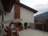 Villa in the historical city of Mtskheta. Villa for sale with a view of the mountains in Mtskheta, Georgia. Photo 5