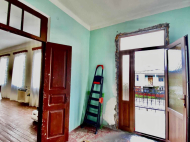 ვიყიდი კერძო სახლს საკურორტო რაიონში ქობულეთი, საქართველო. მდინარესთან. ფოტო 8