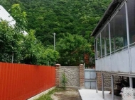 Купить частный дом в курортном районе Сурами, Грузия. Фото 1