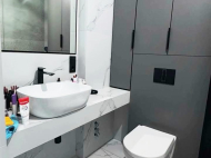 Renovated flat ( Apartment ) for sale at the seaside Batumi, Georgia. Sea View. Photo 5