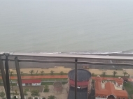 Renovated аpartment for sale at the seaside Batumi. Apartment for daily renting at the seaside Batumi, Georgia. Аpartment with sea and mountains view. Photo 1