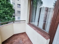 Продается квартира с дорогим ремонтом в Тбилиси. Купить апартаменты в Тбилиси, Грузия. Выгодно для коммерческой деятельности. Фото 16