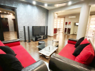 Renovated flat for sale in the centre of Batumi, Georgia. Profitably for business. Photo 2