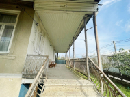 Продается дом с земельным участком в Самтредиа, Грузия. Фото 3