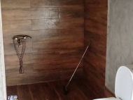 იყიდება კერძო სახლი მიწის ნაკვეთით ლიხაური, საქართველო. ფოტო 13