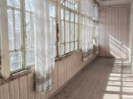 House for sale with a plot of land in Samtredia, Georgia. Near the river. Orchard. Walnut garden. Greenhouse. Photo 2